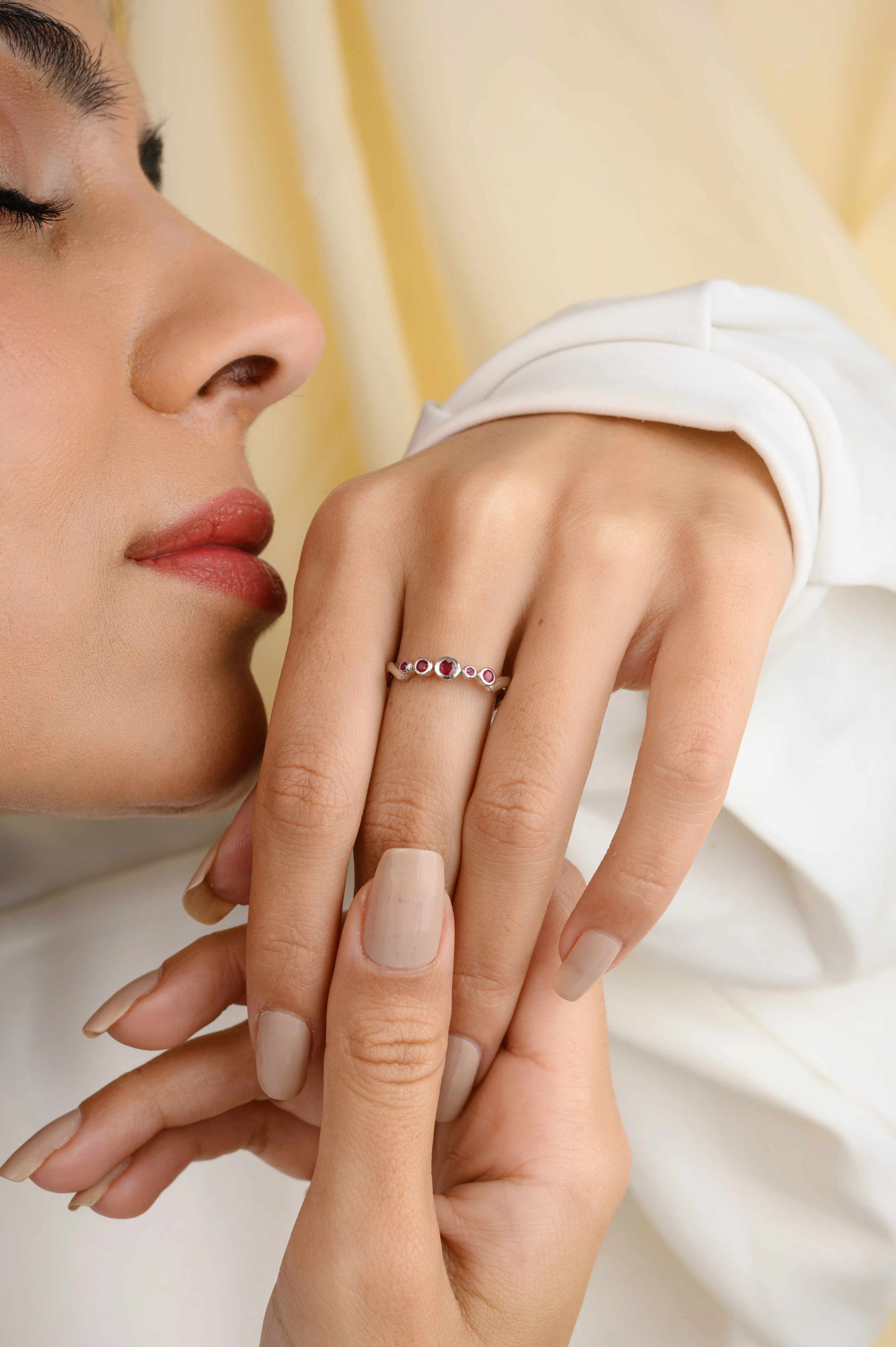 18K Gold Ruby Wavy Dainty Ring