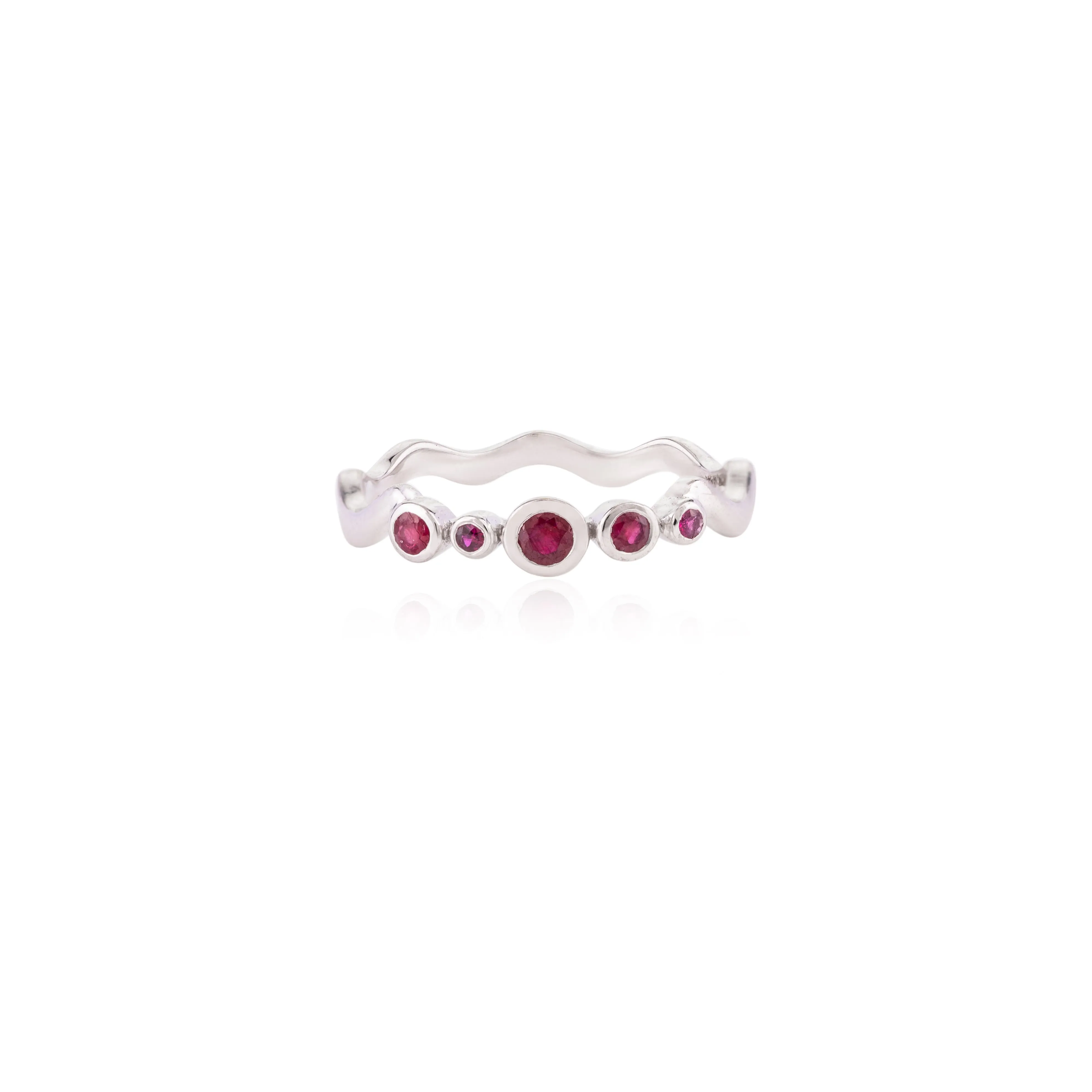 18K Gold Ruby Wavy Dainty Ring