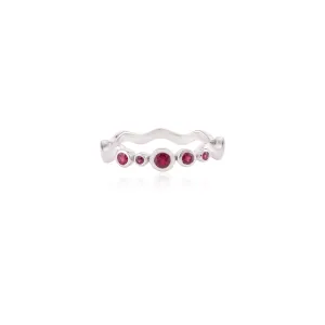 18K Gold Ruby Wavy Dainty Ring