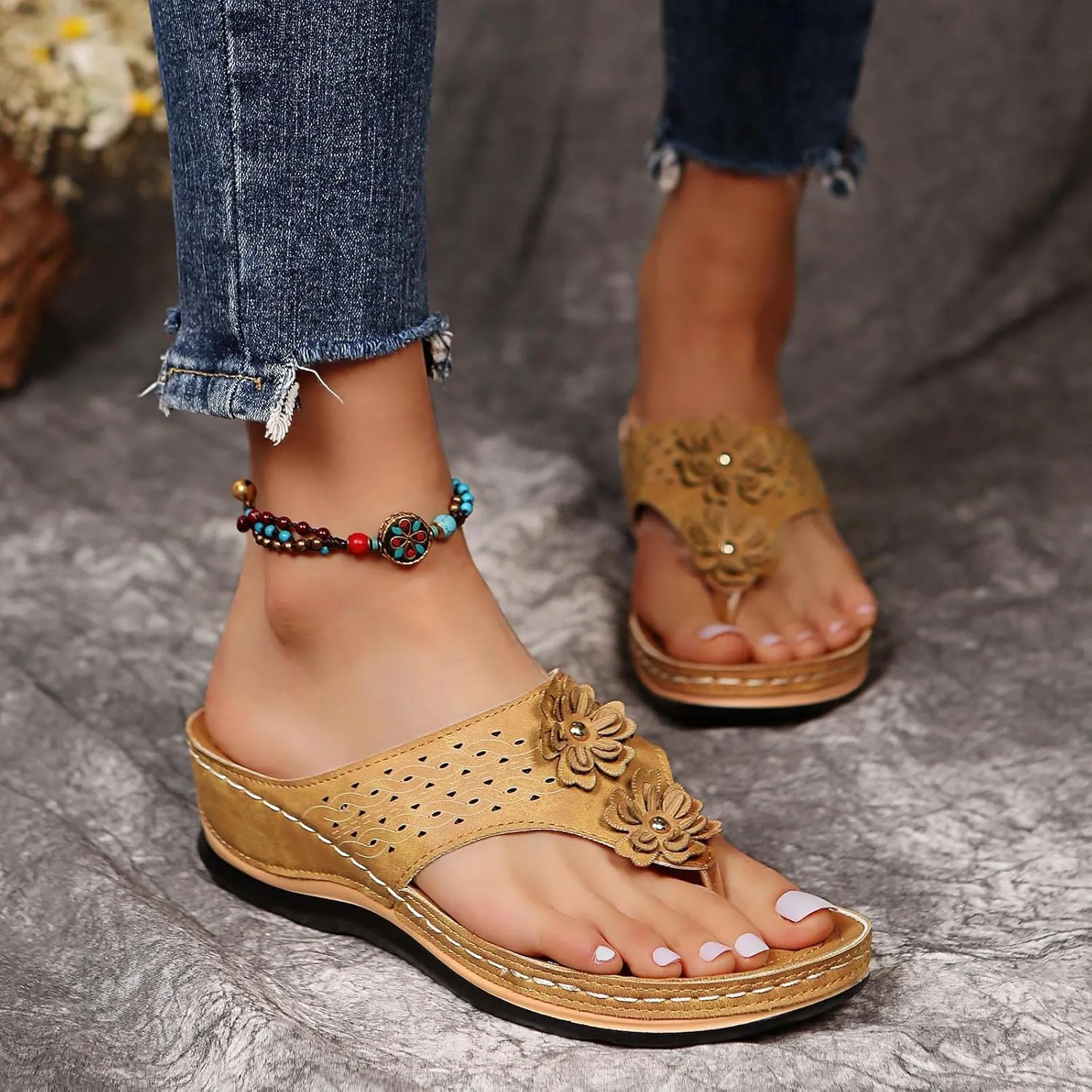 Eduavar Orthopedic Sandals for Women, Flat Sandals for Women Summer Open Toe Flip Flops Sandals Summer Beach Sandals Slippers