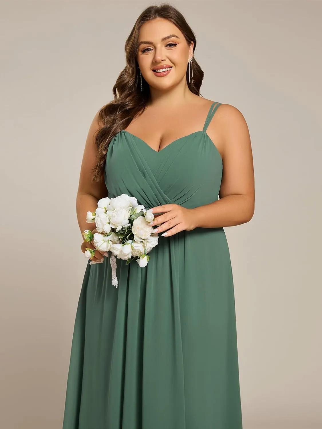 Ever-Pretty Women's Pleated Backless Applique V Neck A Line Chiffon Sleeveless Plus Size Bridesmaid Dresses 01692-DA
