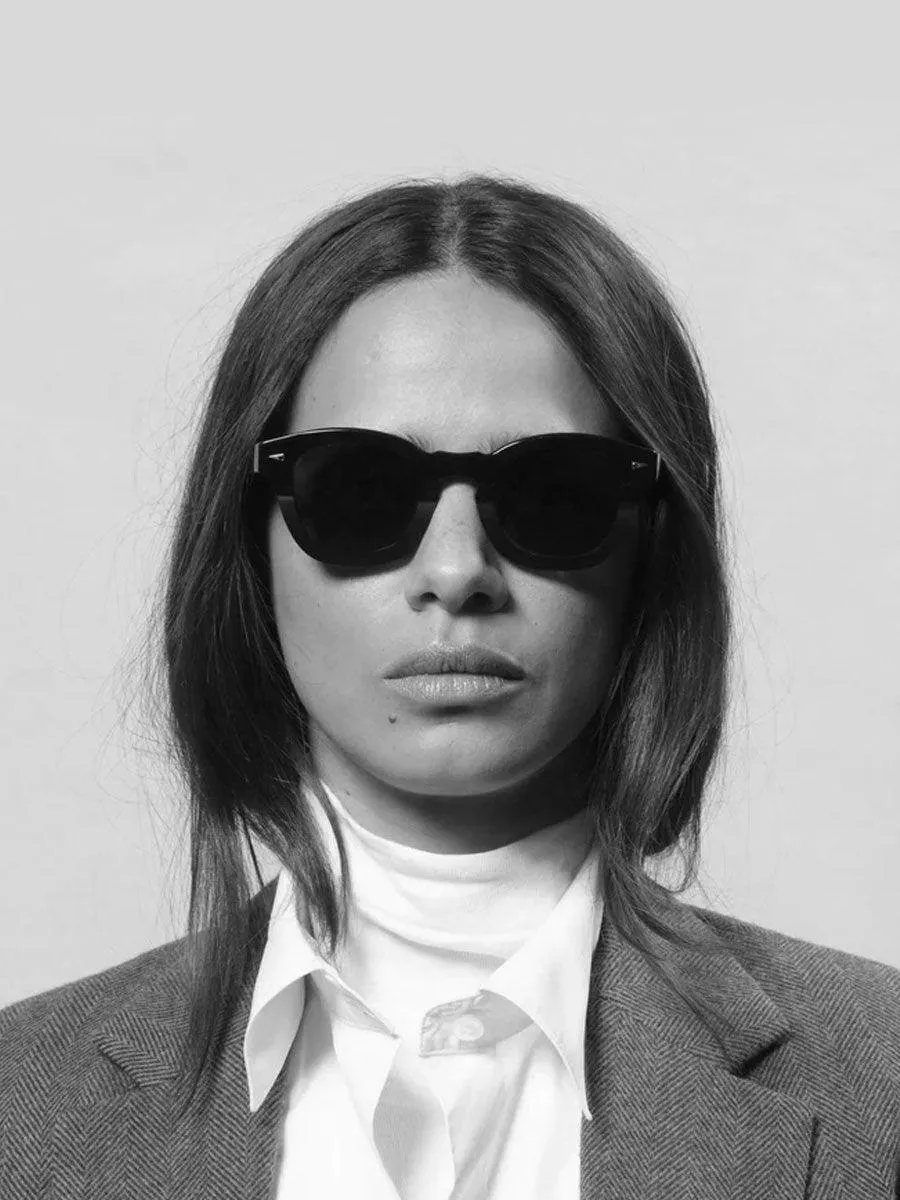 Le Marais Thymelight sunglasses