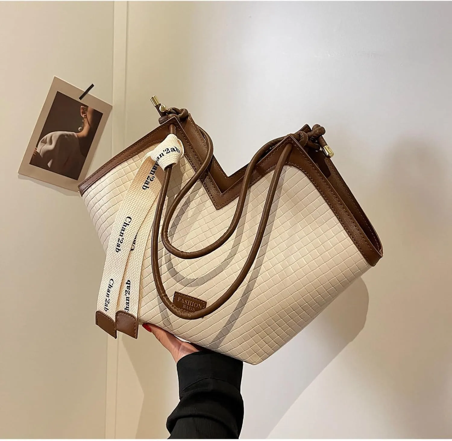 Love Heart Shape PU Artificial Leather Tote Bag for Women's Fashion Shoulder Bag and Satchel