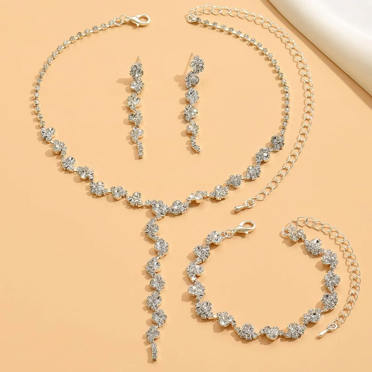 Prom Jewelry Sets Silver Bride Jewelry Set for Wedding Bridesmaid Accessories Necklace Earrings Bracelet Set Elegant Crystal Wedding Prom Jewelry for Women