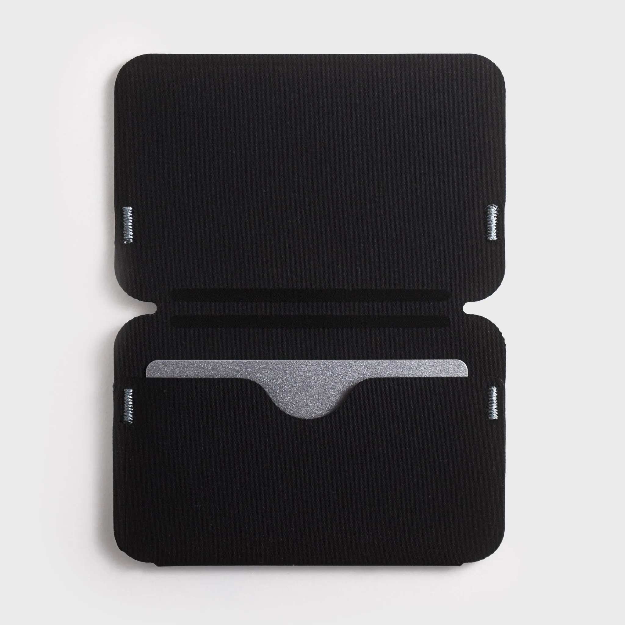 RE:FORM® RE:02 (CARD HOLDER)