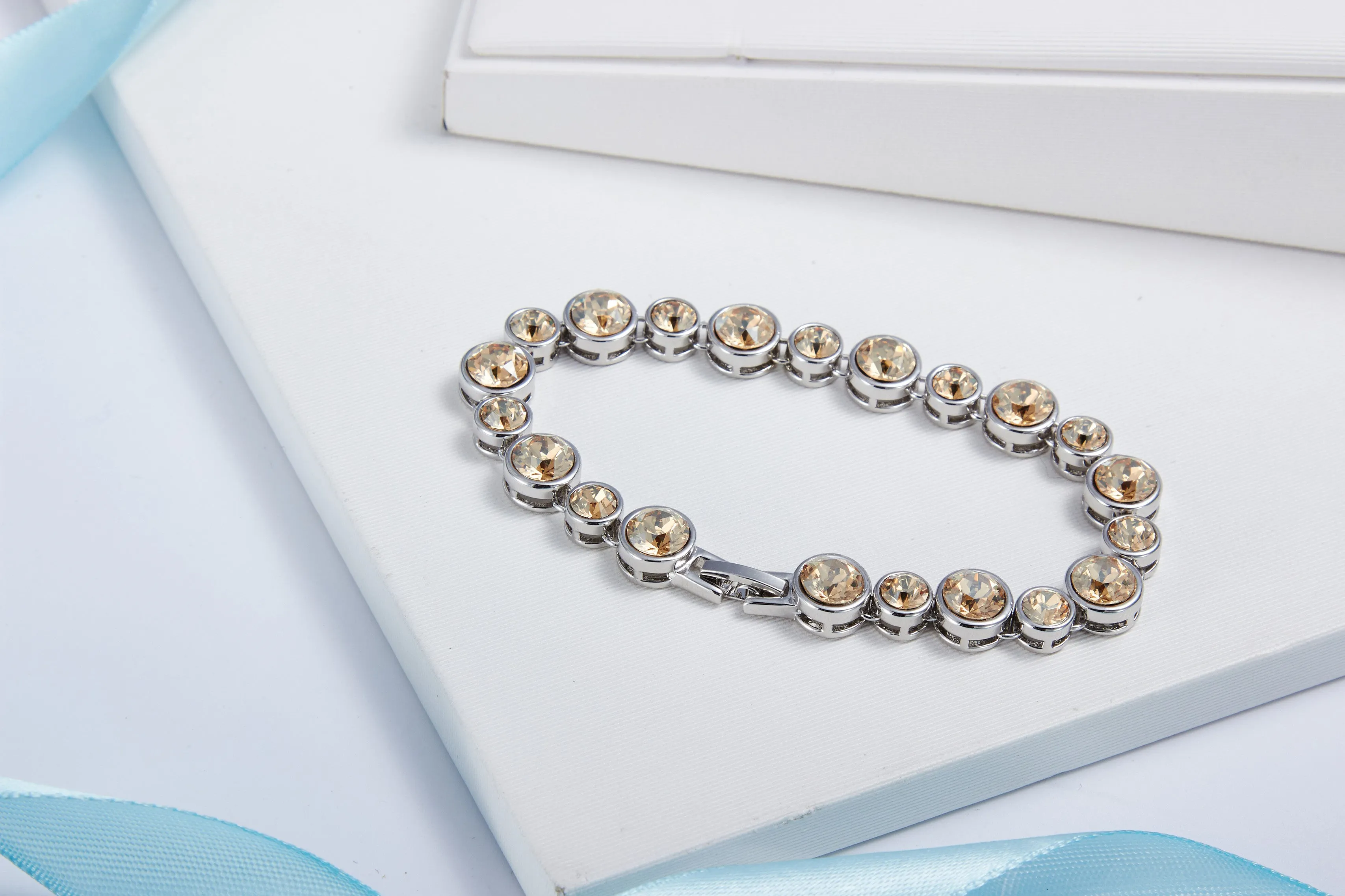 The amazing citrine crystals bracelet