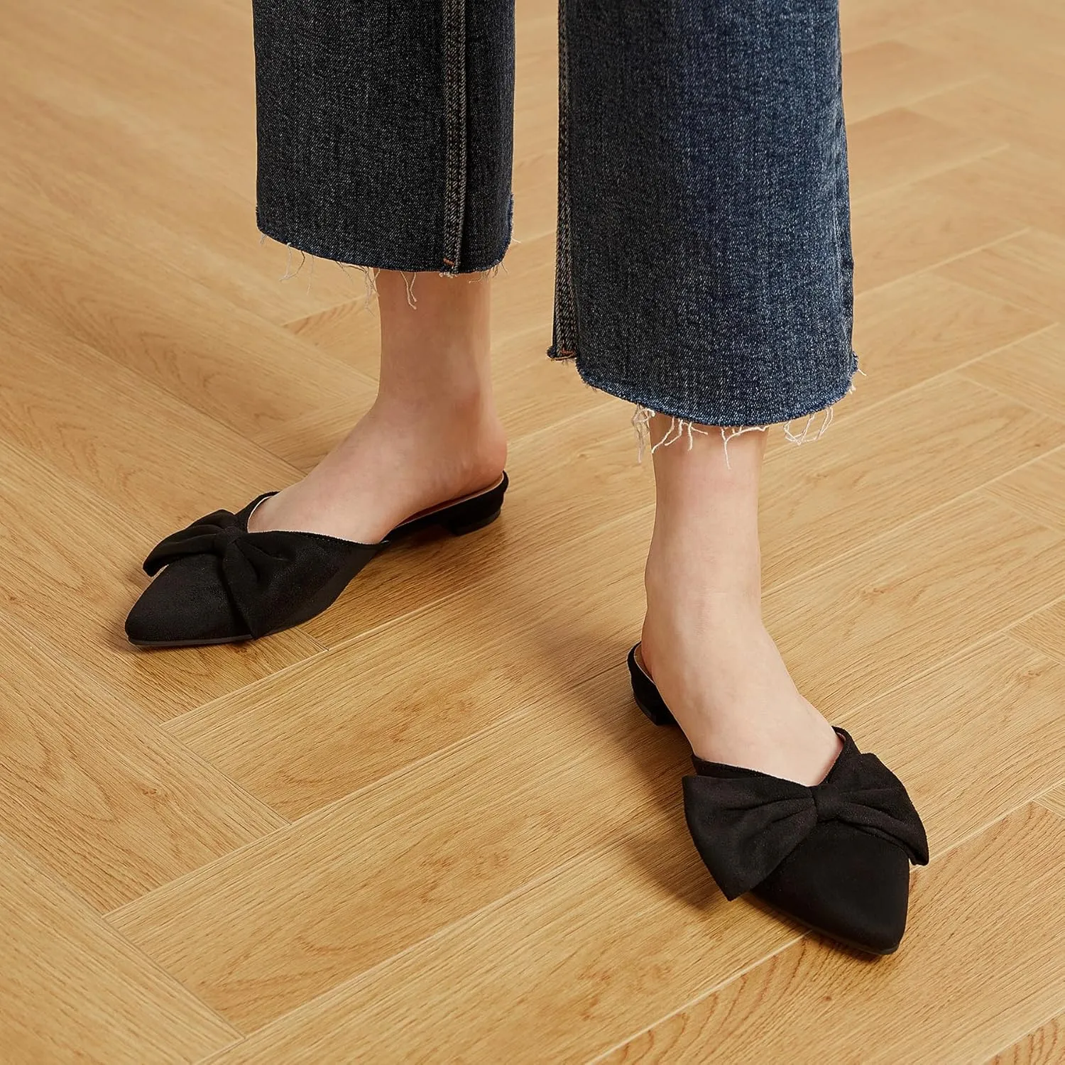 Trary Women's Black Bow Pointed Toe Mules, Modern Mule, Size 5