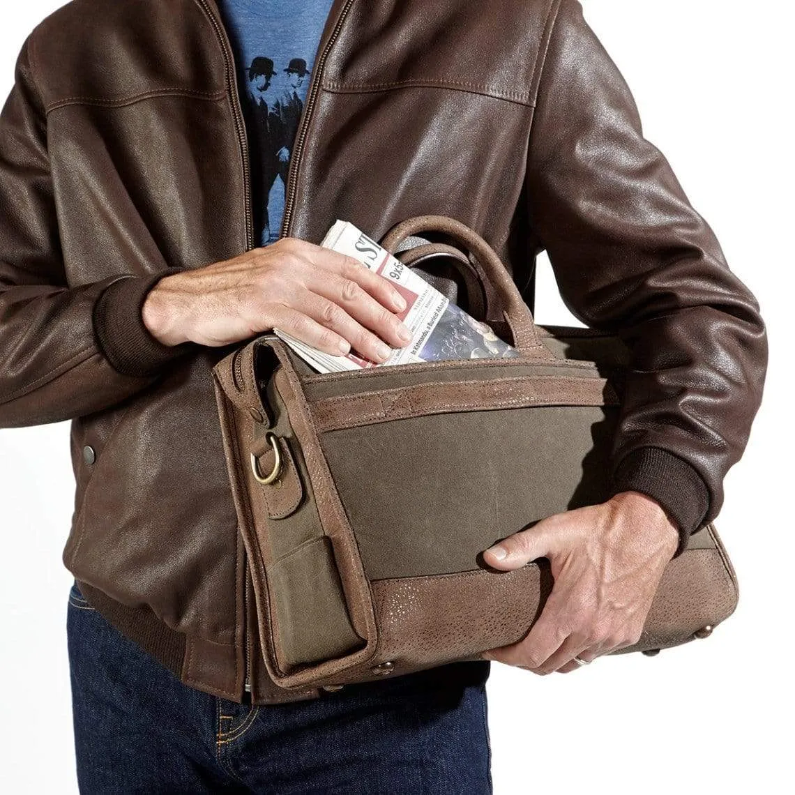Waxed-canvas compact zippered brief