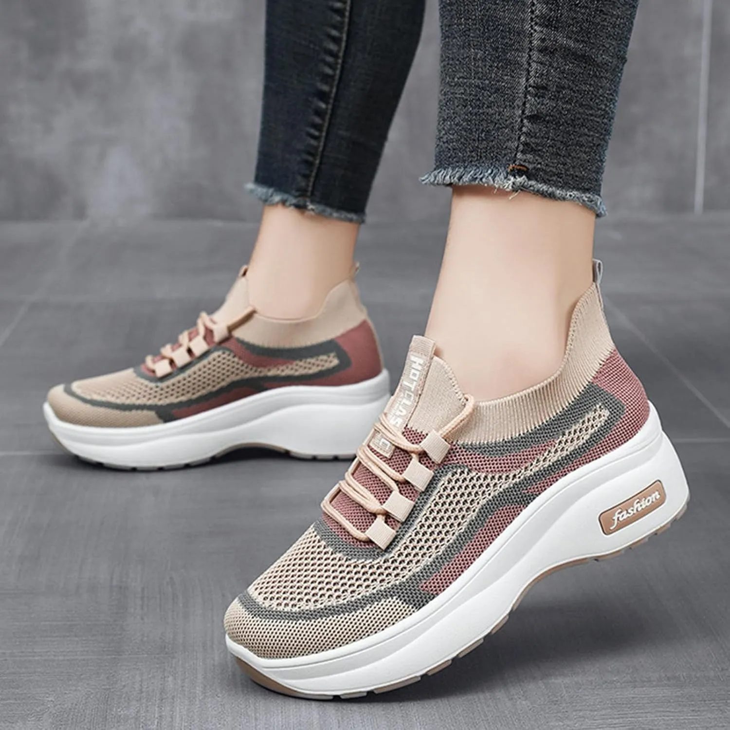 Women's Slip on Walking Shoes Non Slip Memory Foam Running Shoes Wide Width Breathable Mesh Sports Workout Tennis Shoes Ladies 2024 Fashion Sneakers