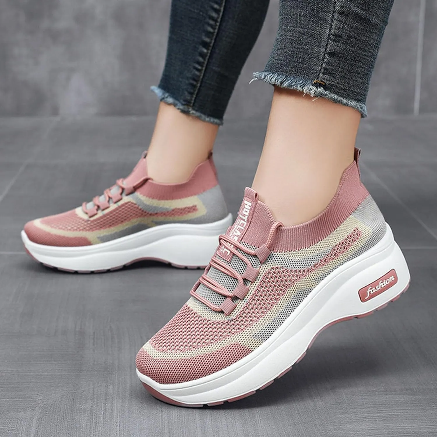 Women's Slip on Walking Shoes Non Slip Memory Foam Running Shoes Wide Width Breathable Mesh Sports Workout Tennis Shoes Ladies 2024 Fashion Sneakers