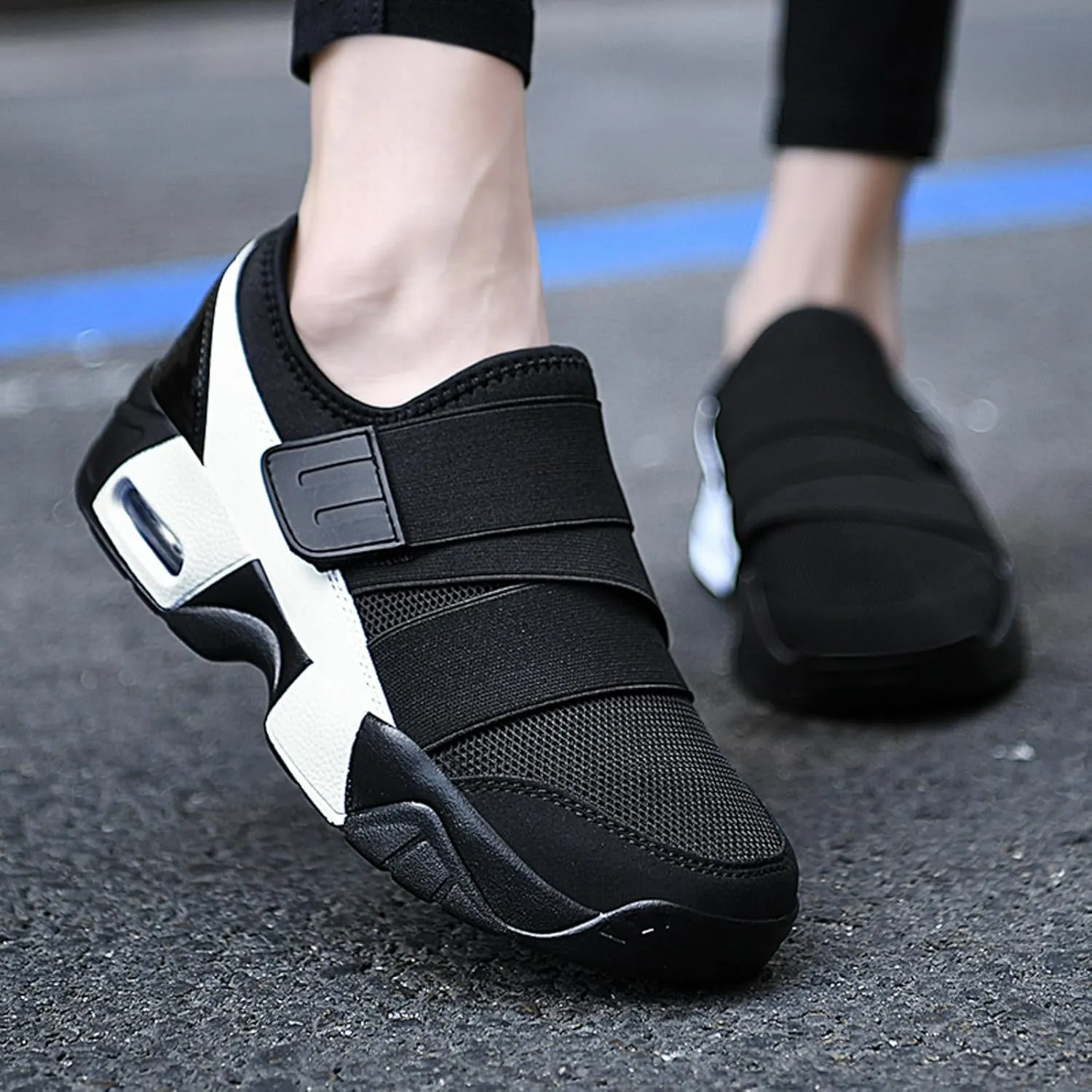 Womens Walking Shoes Slip on Comfy Knitted Non Slip Vintage Wide Running Shoes Breathable Mesh Sports Workout Tennis Shoes Fashion Lace Up Sneakers
